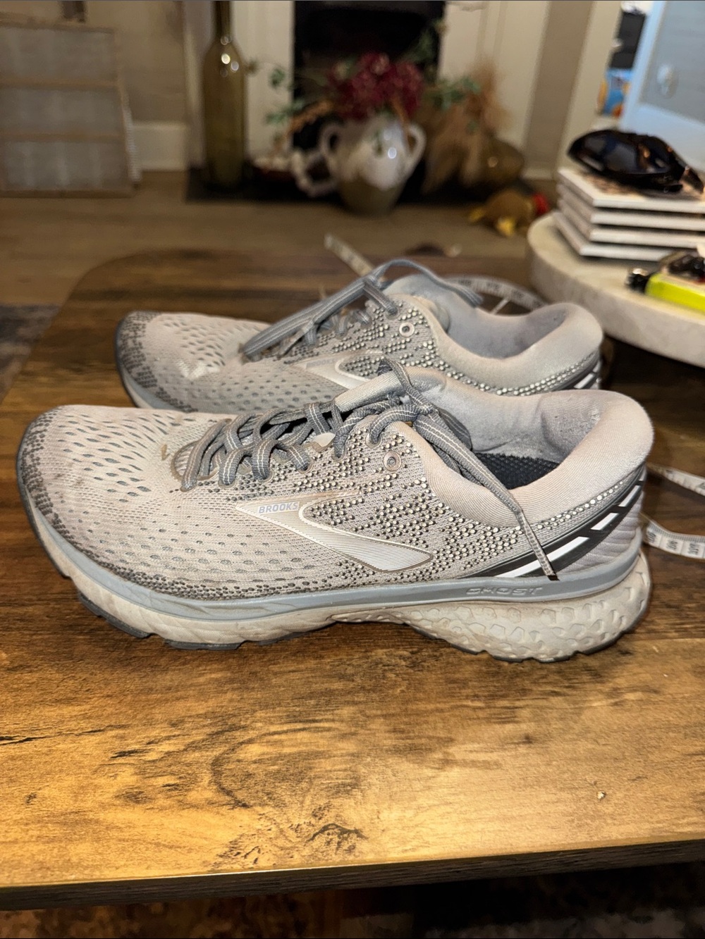 Brooks Gray Mesh Running Sneakers Ghost 11 7.5 Women’s